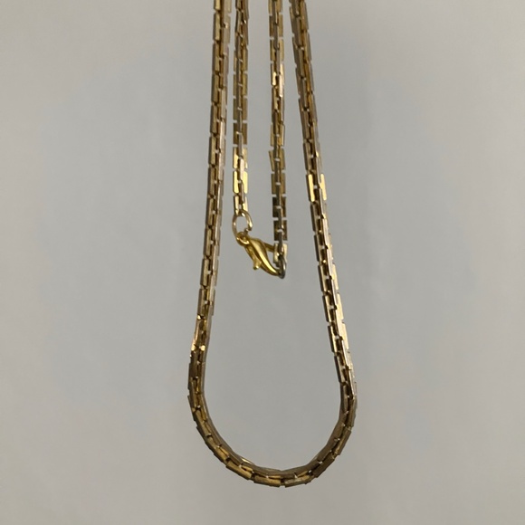 Vintage gold tone chain necklace - Picture 4 of 5